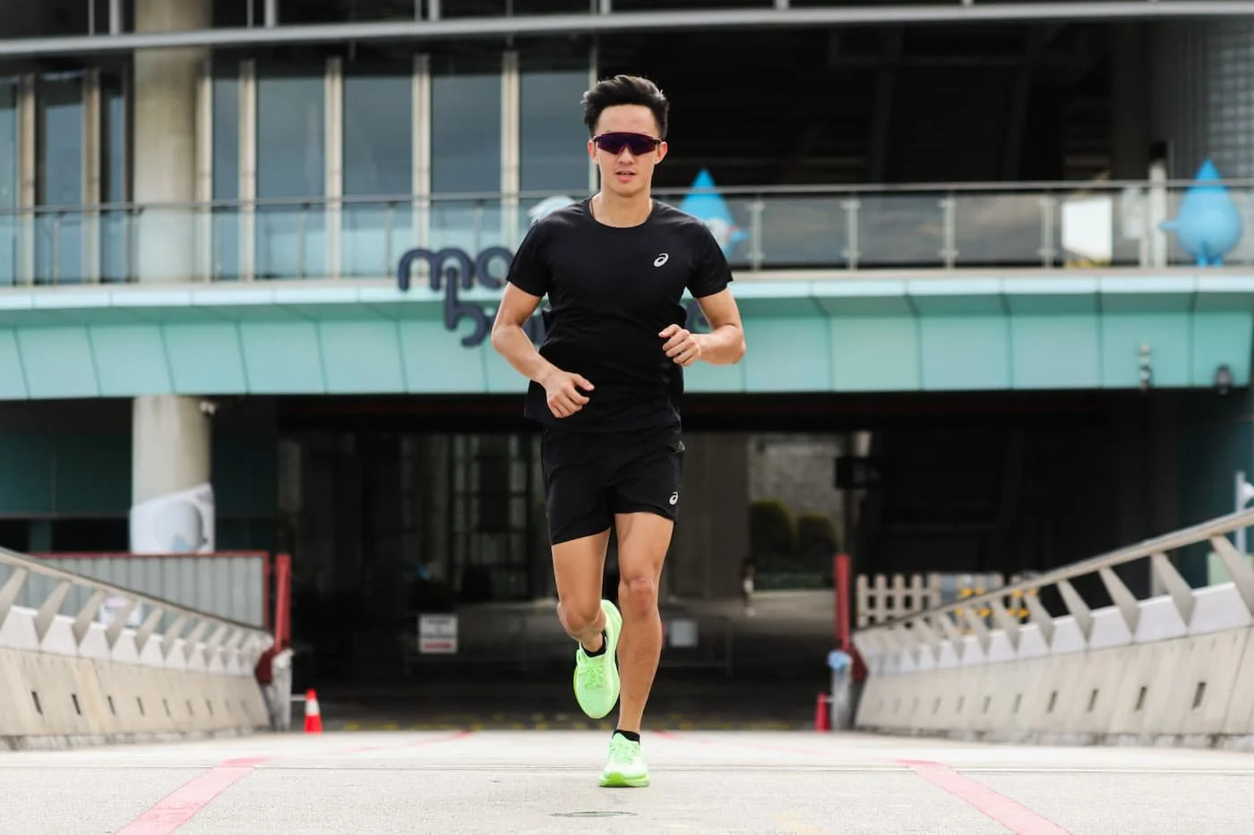 Bryce Chong running at barrage