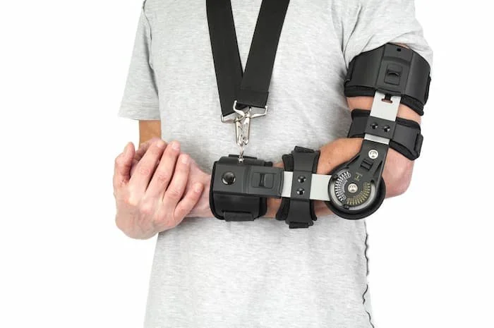 Elbow brace