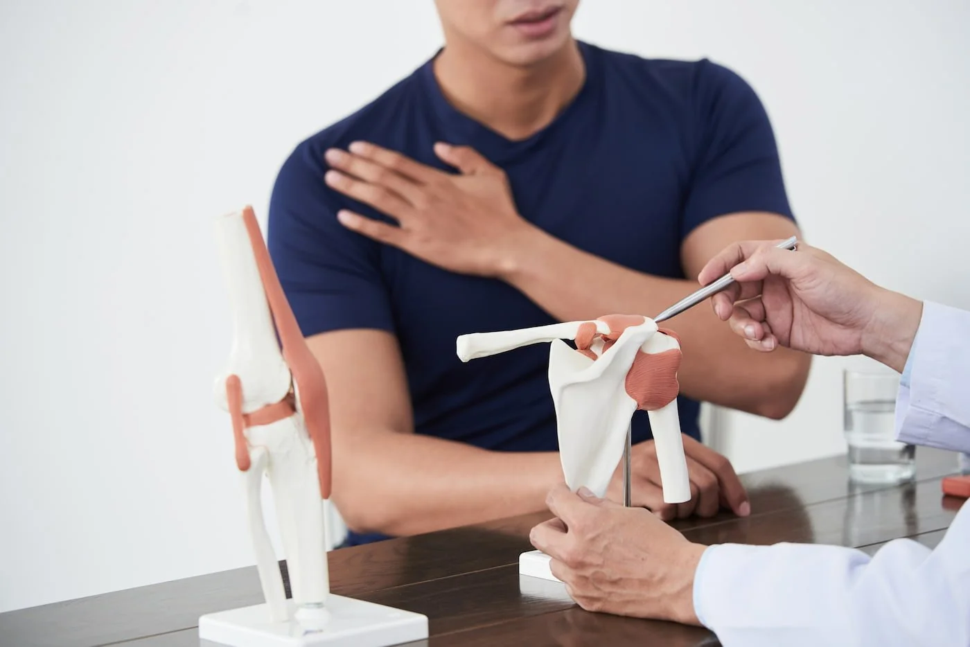 Shoulder joint pain consult